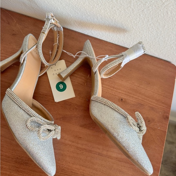 NWT a new day Silver Heels with Bow Accent - Picture 3 of 3